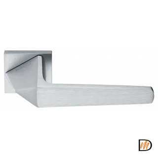 Ручка дверная SOUK MH-55-S6 SSC раздельная на квадратной розетке 6 мм, цвет суперматовый хром, ЦАМ Light