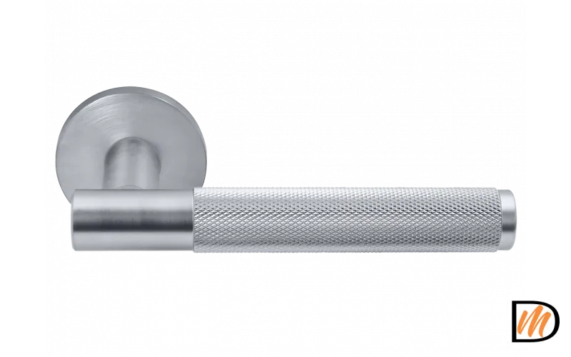 Ручка дверная AZRIELI MH-57-R6T SC раздельная на круглой розетке 6 мм, цвет мат. хром, ЦАМ Light
